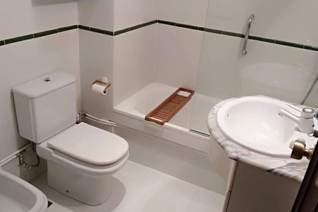 Vivienda 3 Dormitorios Zona Balaidos-Pza. America Віго Екстер'єр фото